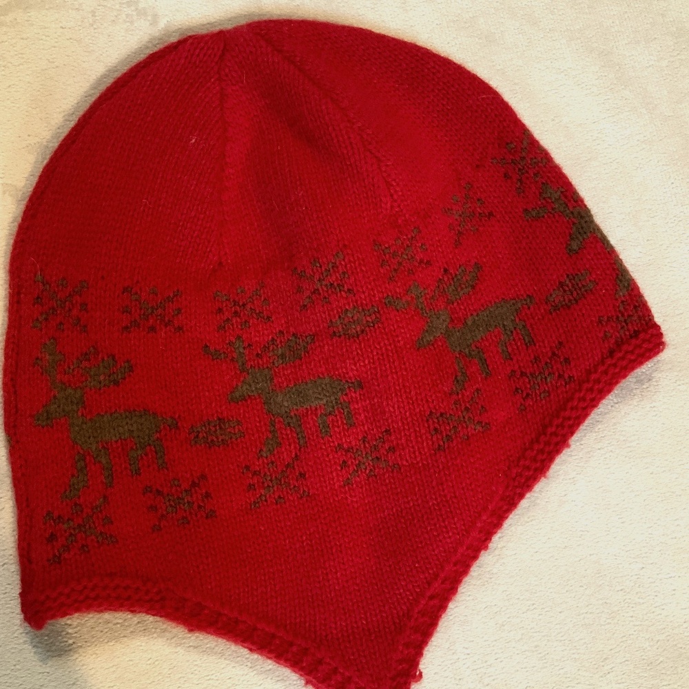 Land’s End Red Reindeer Knit Hat Winter Cold Weather Holiday Outdoors Preppy